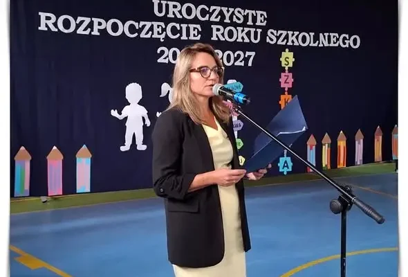 Nowy rok szkolny w Grabowie: nowa dyrektor i wsparcie burmistrza