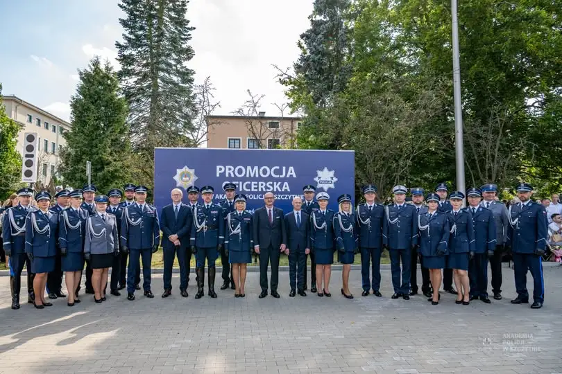 20 podlaskich policjantów awansowało na podkomisarzy