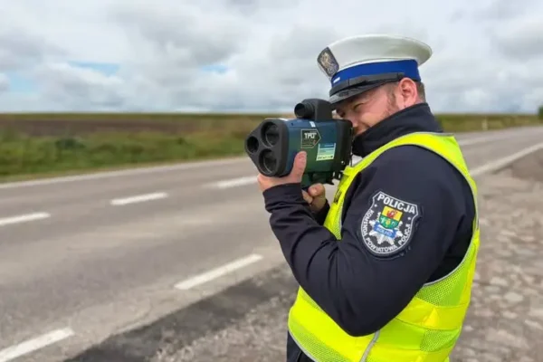 112 km/h w terenie zabudowanym – 44-latka straciła prawo jazdy
