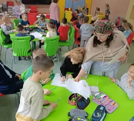 Gołdap: uczniowie uczą się bezpiecznie logować – warsztaty „Loguj się z głową”