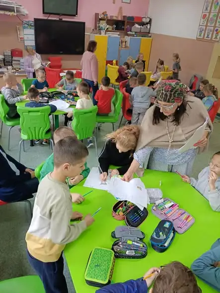 Gołdap: uczniowie uczą się bezpiecznie logować – warsztaty „Loguj się z głową”
